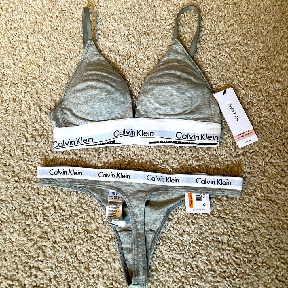 NWT Calvin Klein set